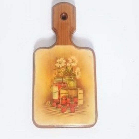 Cutting Board Decorative Strawberries Daisies Wood - Picture 1 of 4